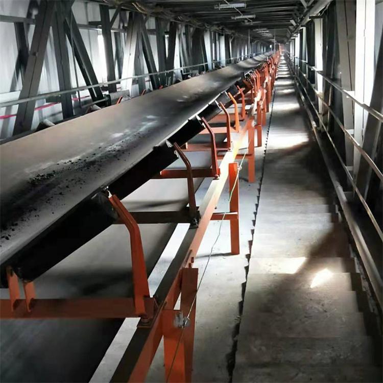 皮帶輸送機配件向大型化發展